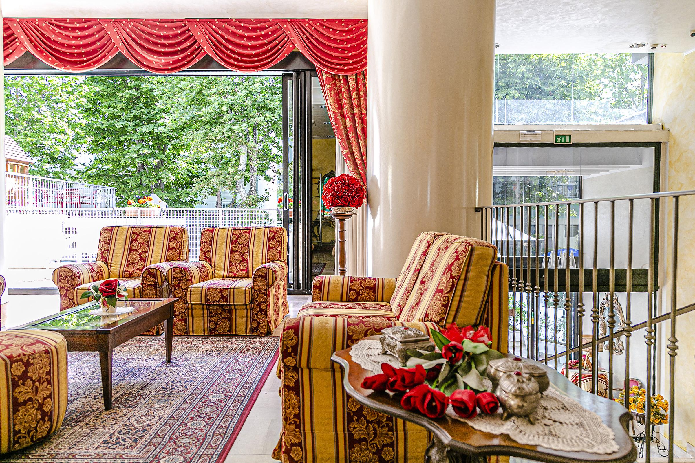 Hotel Metropolitan Беллария-Иджеа-Марина Экстерьер фото